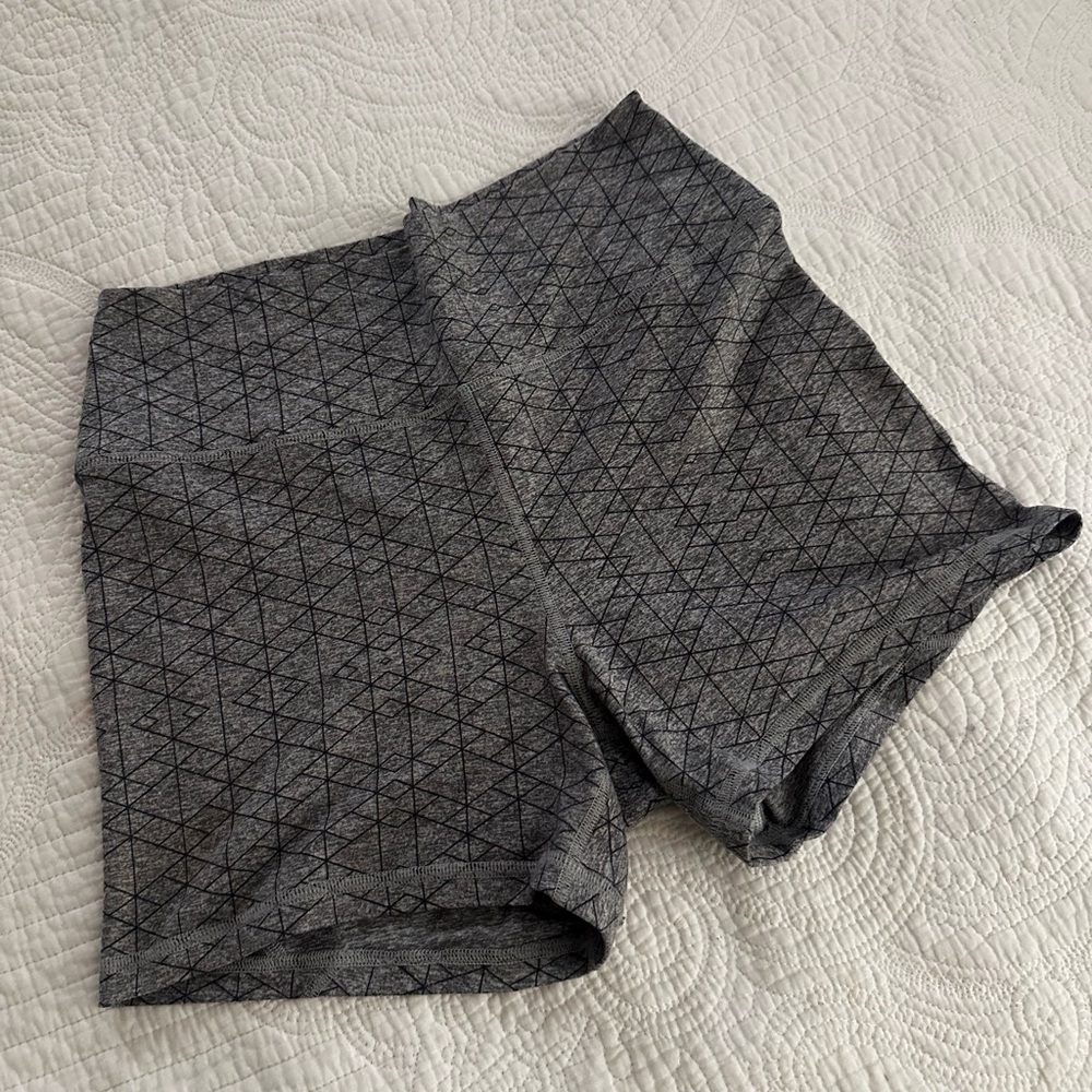 Fleo Gray Geometric Women Shorts